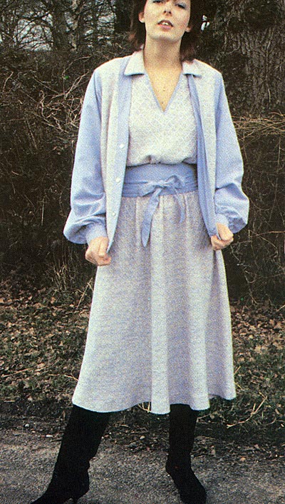 Kleid mit Jacke und Bindeg�rtel, dress with jacket and tie belt
