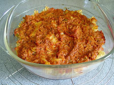 Nudelauflauf mit Thunfischsauce